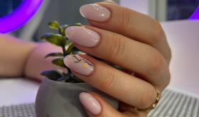 Pati nail room