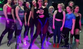 Lady Dance & Stretching