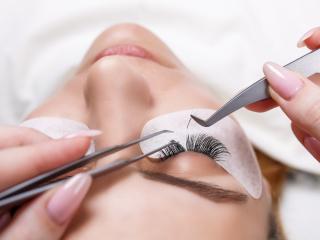 Наращивание ресниц