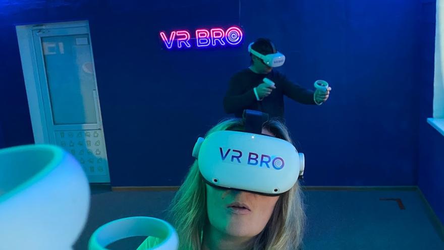 VR BRO