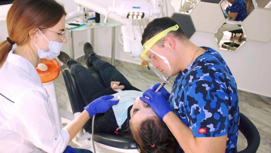 Стоматологічна клініка Dr. Kopytko