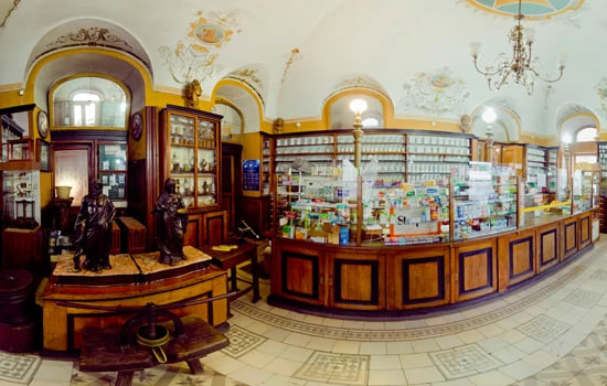 Аптека-музей «Під чорним орлом»