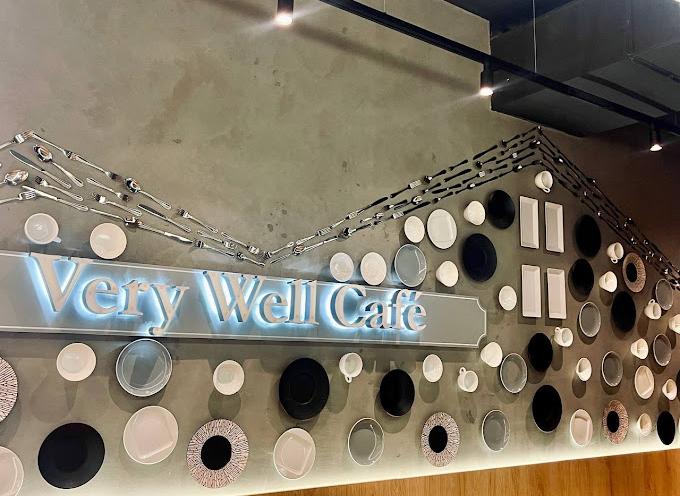 Very Well Cafe