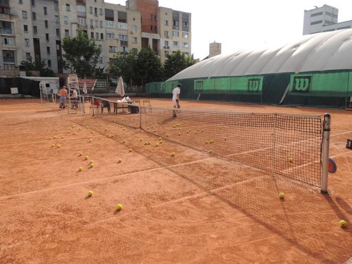 Корты на Подоле