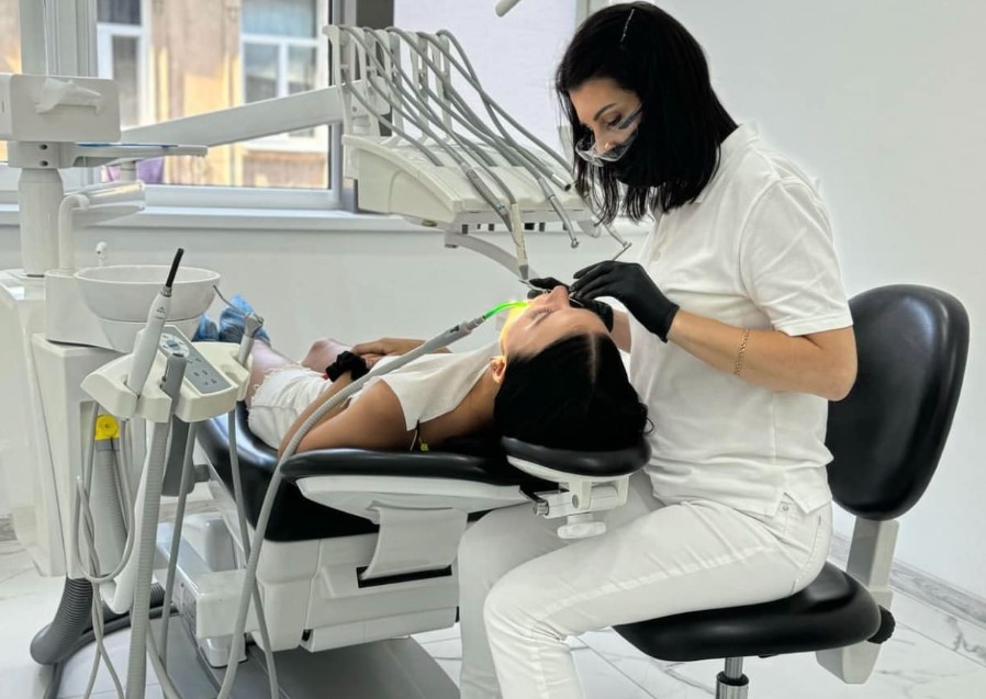 Стоматологічна клініка Dr. Kopytko