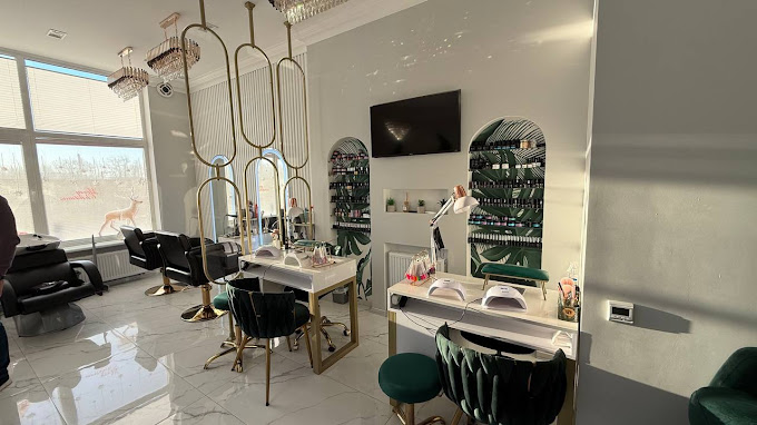 Caroline Beauty Studio