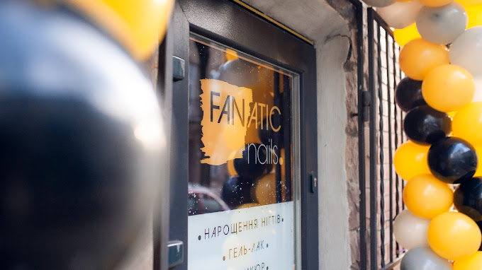 Fanatic nails