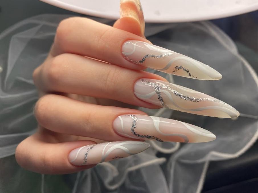 Medline Nails Studio