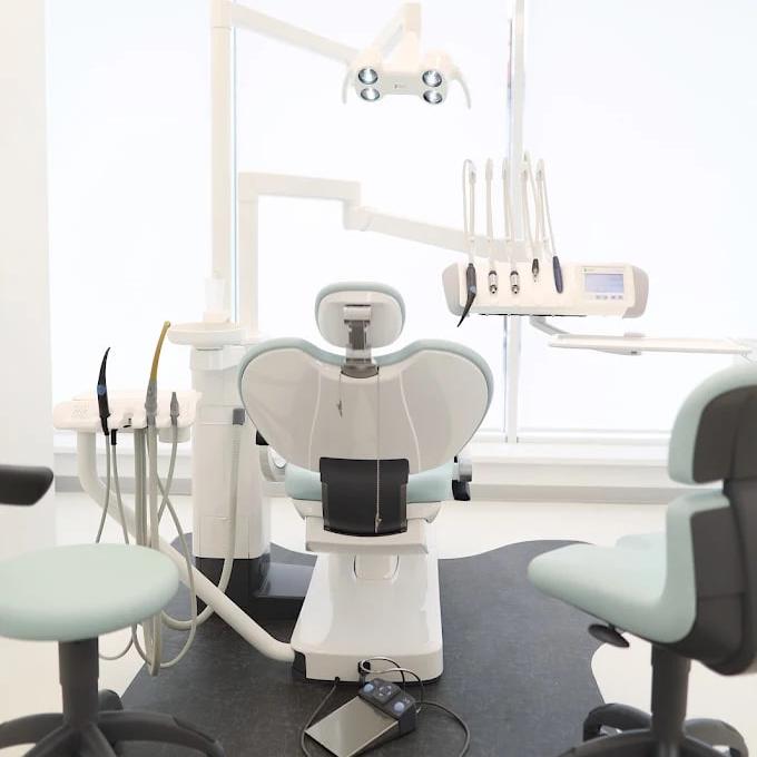 Космічний стоматологічний центр