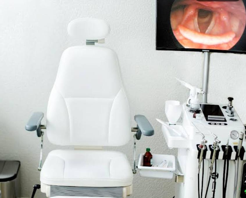 Клініка Роксани Нягул