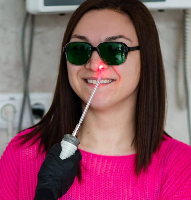 Клініка Роксани Нягул