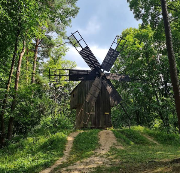 Музей народної архітектури і побуту