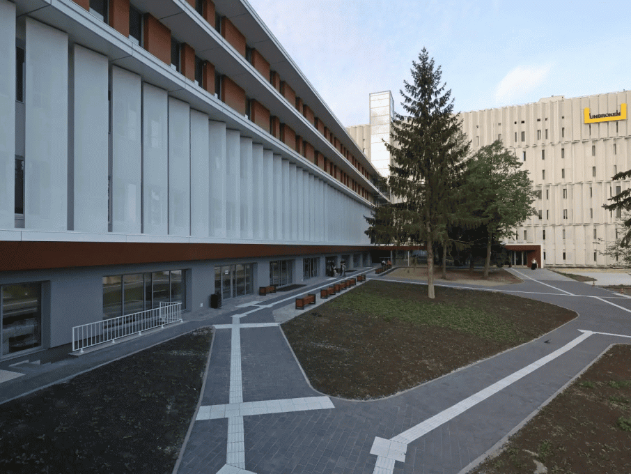 Амбулаторно-поліклінічний центр