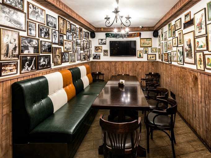 Andrew’s Irish Pub