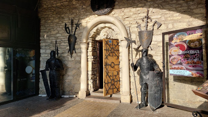 Галерея лицарів