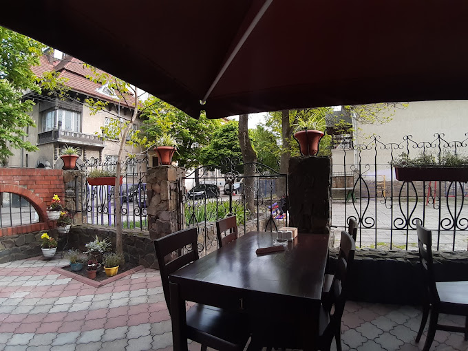 М’ясний дворик