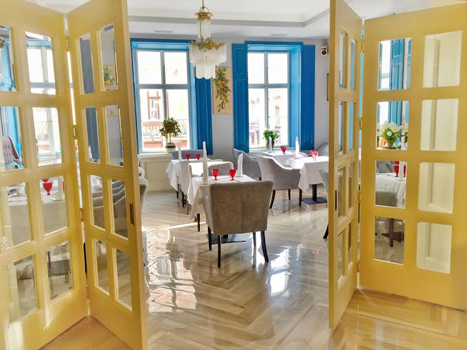 Ресторація над Цукернею