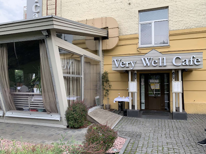 Very Well Cafe