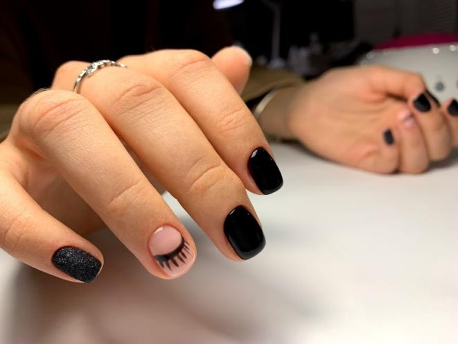 Nail House