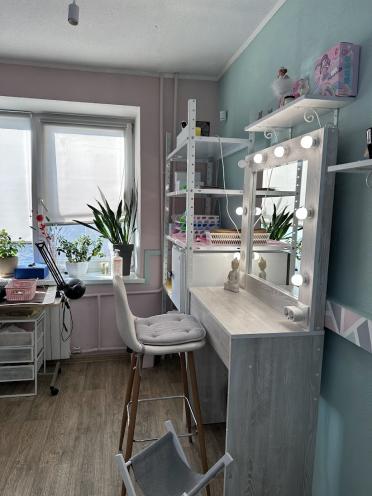 Navi Nails Studio