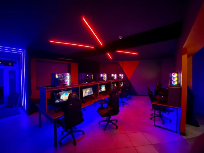 PlayHUB Cyber Club