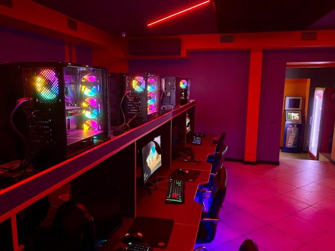 PlayHUB Cyber Club