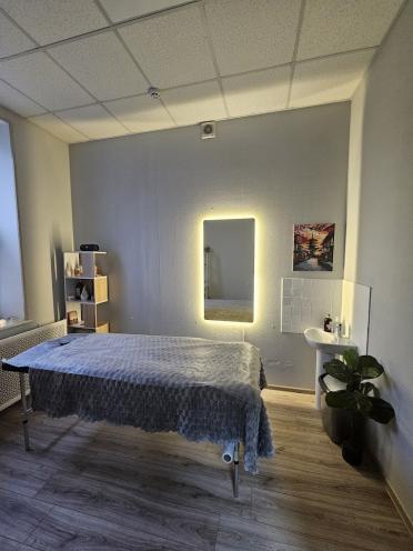 Reborn Massage