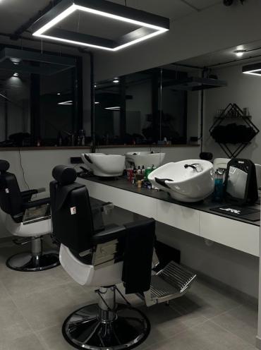 MNML barbers & beauty