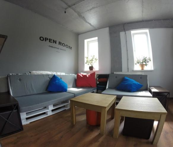 OPEN ROOM