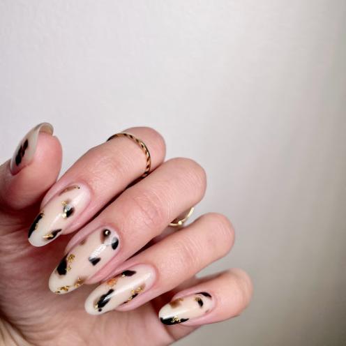Nailipshi