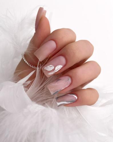 Nailipshi