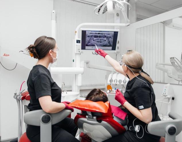 DM Dental Group