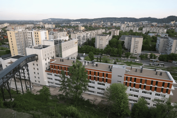 Амбулаторно-поліклінічний центр