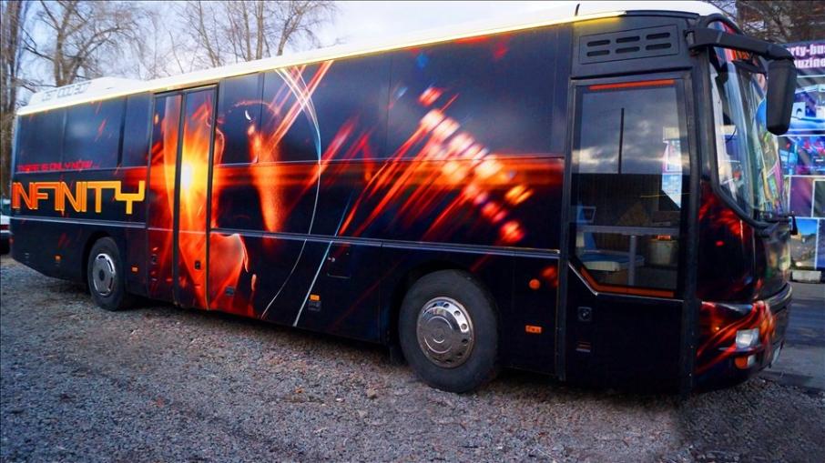 PARTY BUS