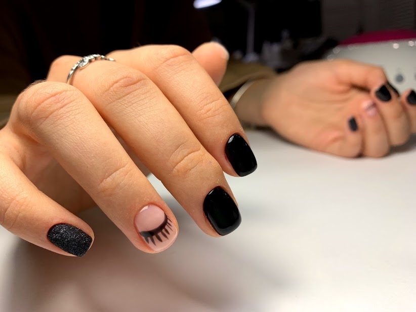 Nail House