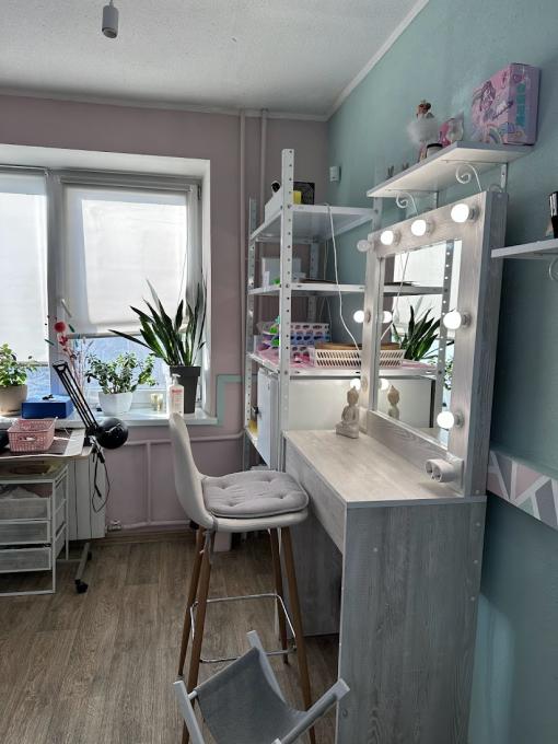 Navi Nails Studio
