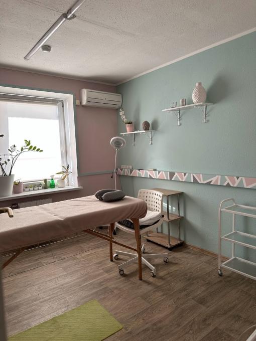 Navi Nails Studio