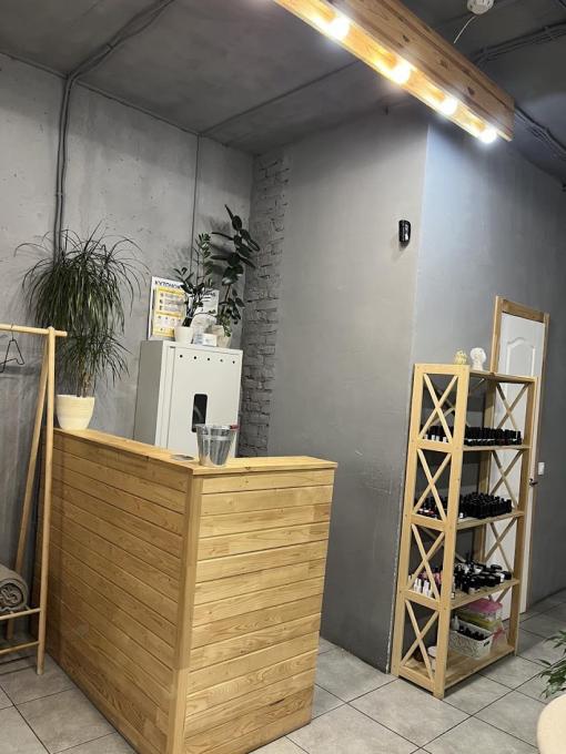 Nail House