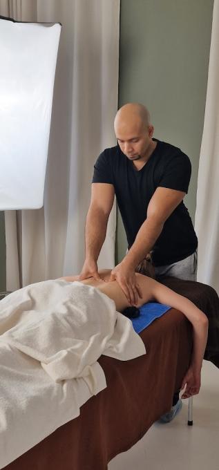 STUDIO MASSAGE