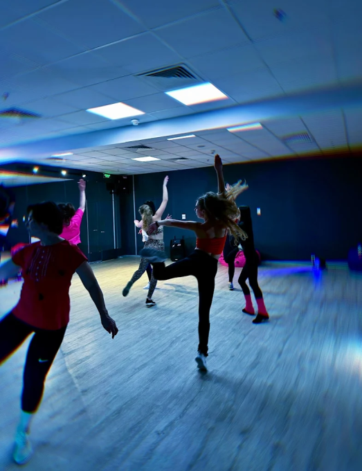 Lady Dance & Stretching