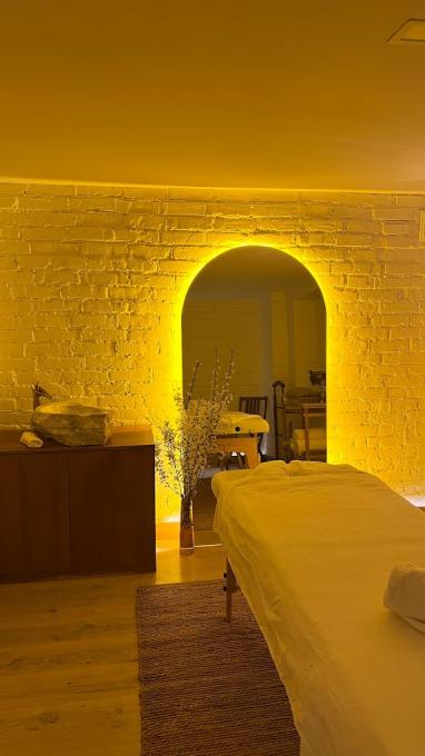 O. MASSAGE