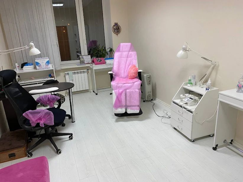 Nail Colour Studio