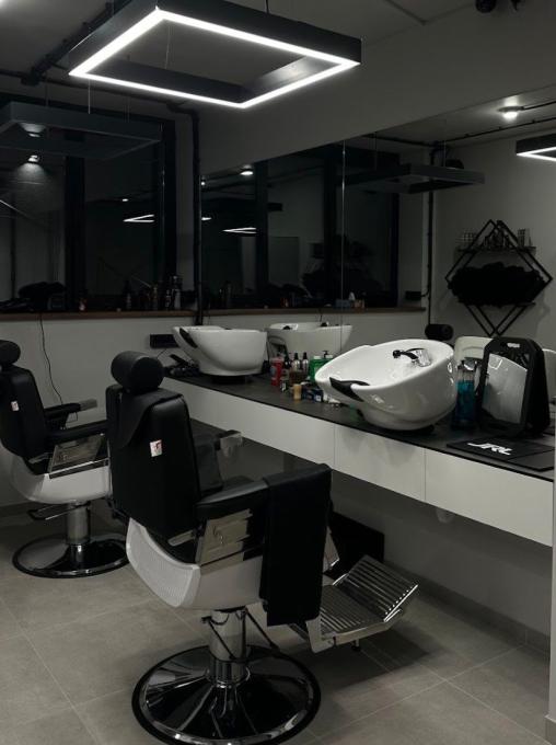 MNML barbers & beauty