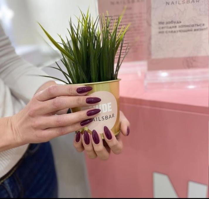 NUDE nailsbar