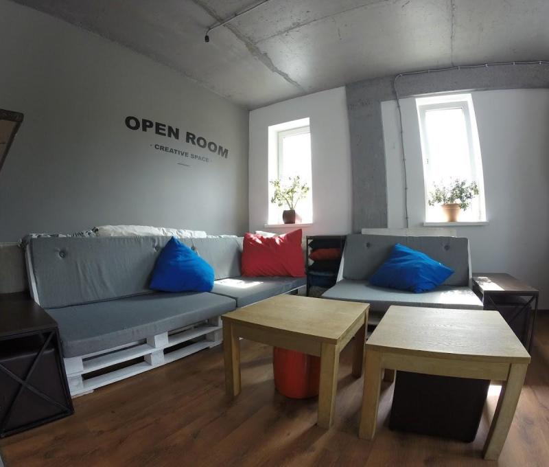 OPEN ROOM