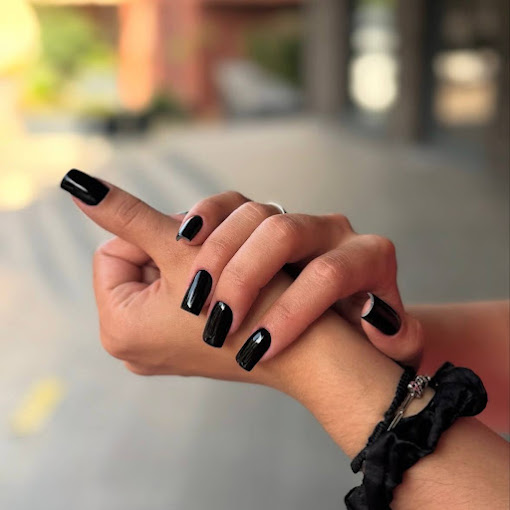 Nail House