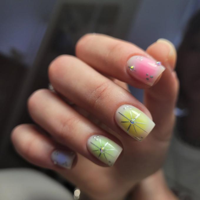 Nail Bloom