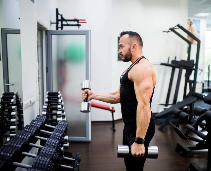 MUSCLE GYM