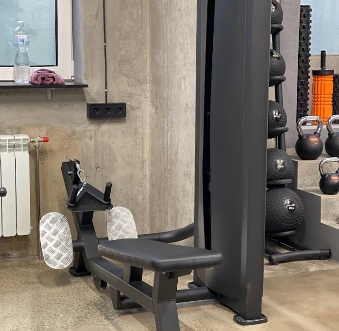 MUSCLE GYM
