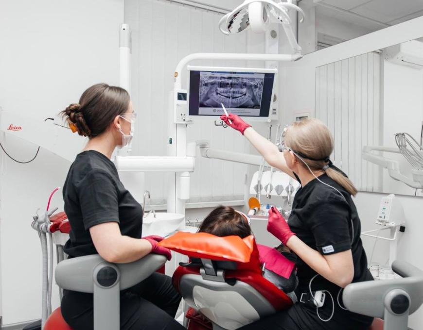 DM Dental Group